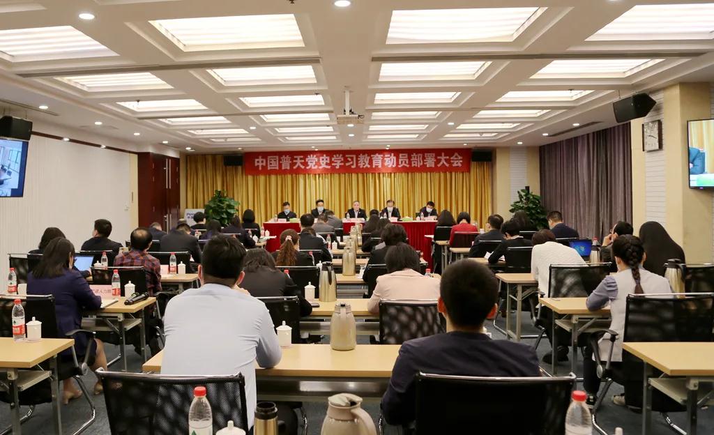 工程机械记者崔鑫简历